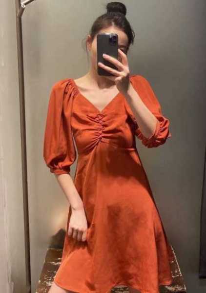 Sell wholesale quality dresses